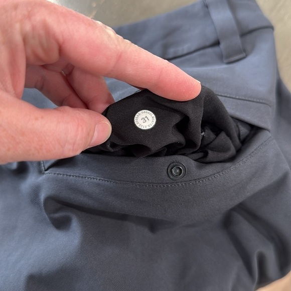 Lululemon Men’s Charcoal Gray Commission Pant Slim Warpstreme LM5975S Size 31 - Picture 9 of 14